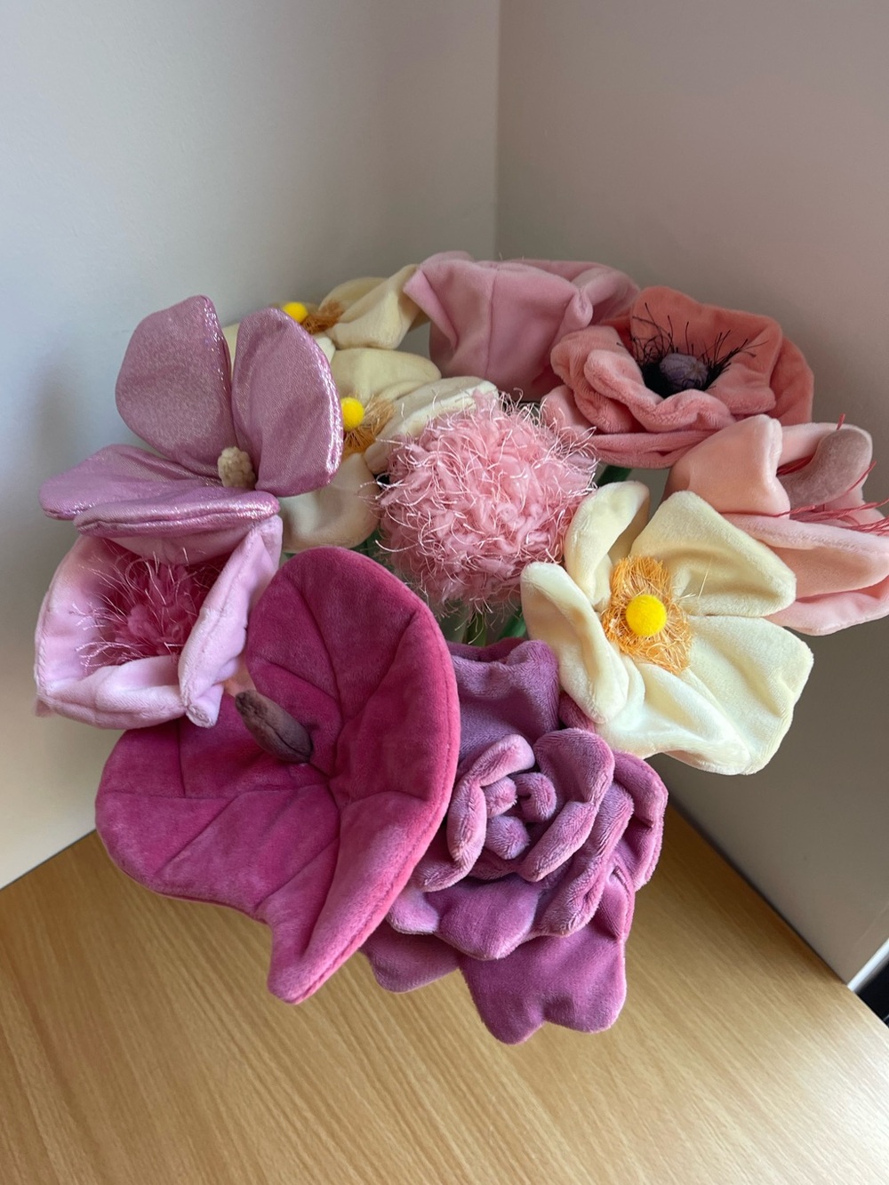 CJ Hendry 11 exclusive pastels and pinks Flower Bouquet 💐 please read